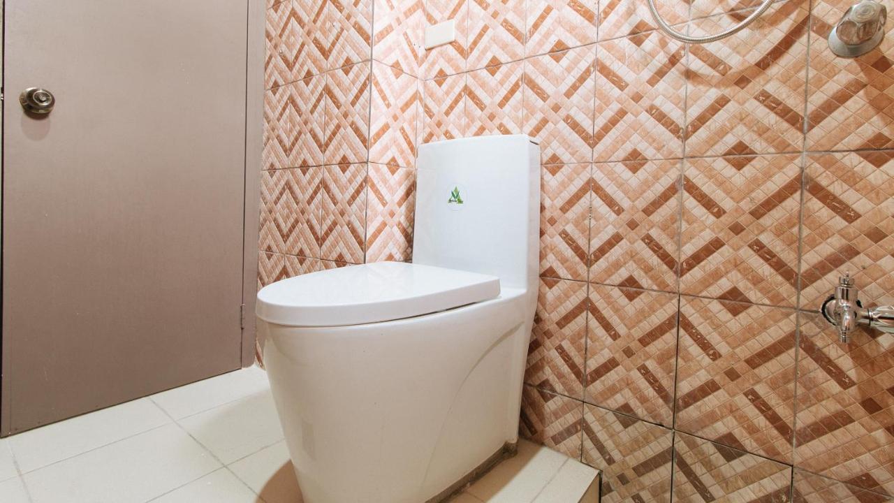 Reddoorz Plus At Canley Residential Pasig City Bagian luar foto
