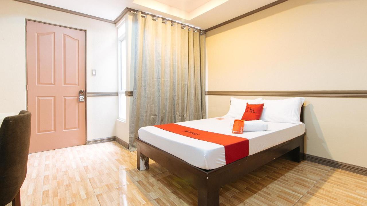 Reddoorz Plus At Canley Residential Pasig City Bagian luar foto