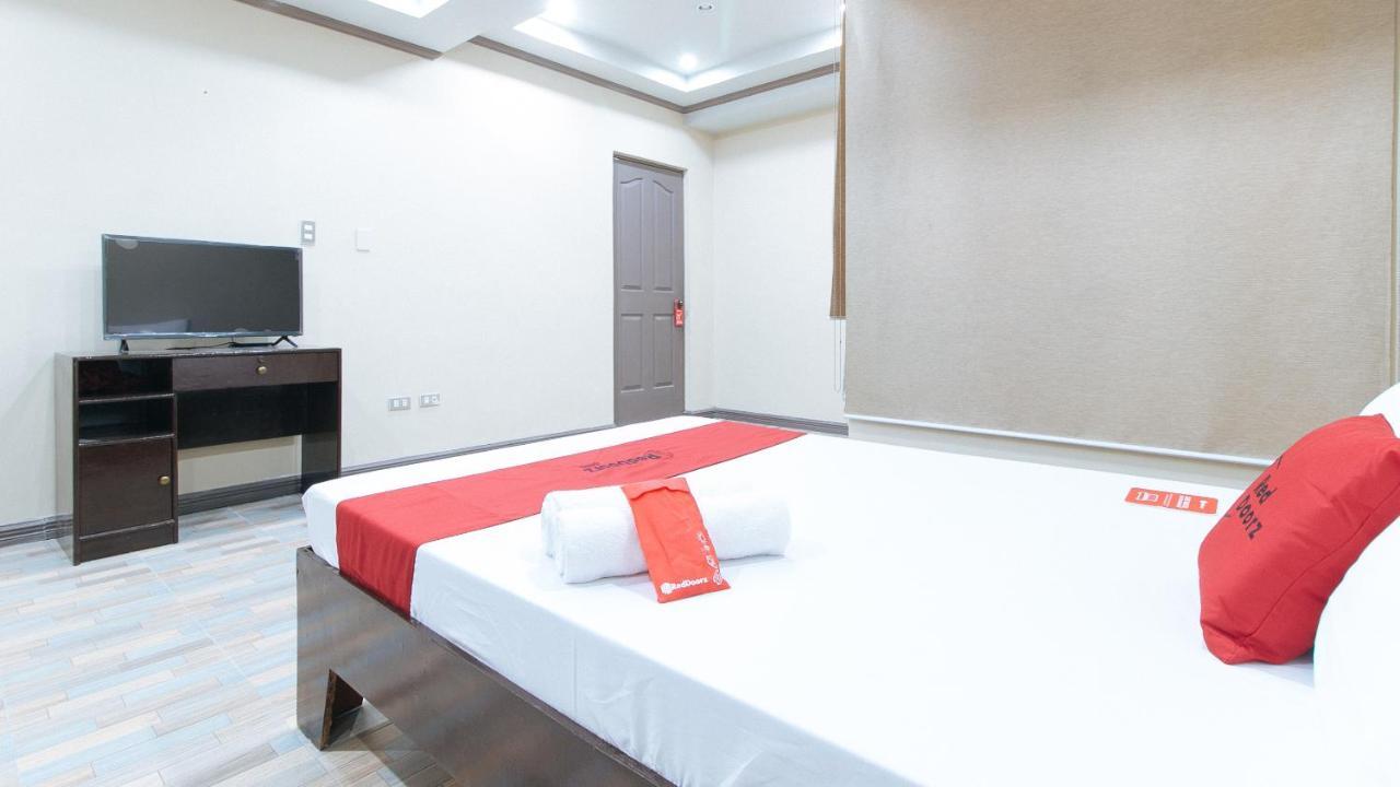 Reddoorz Plus At Canley Residential Pasig City Bagian luar foto