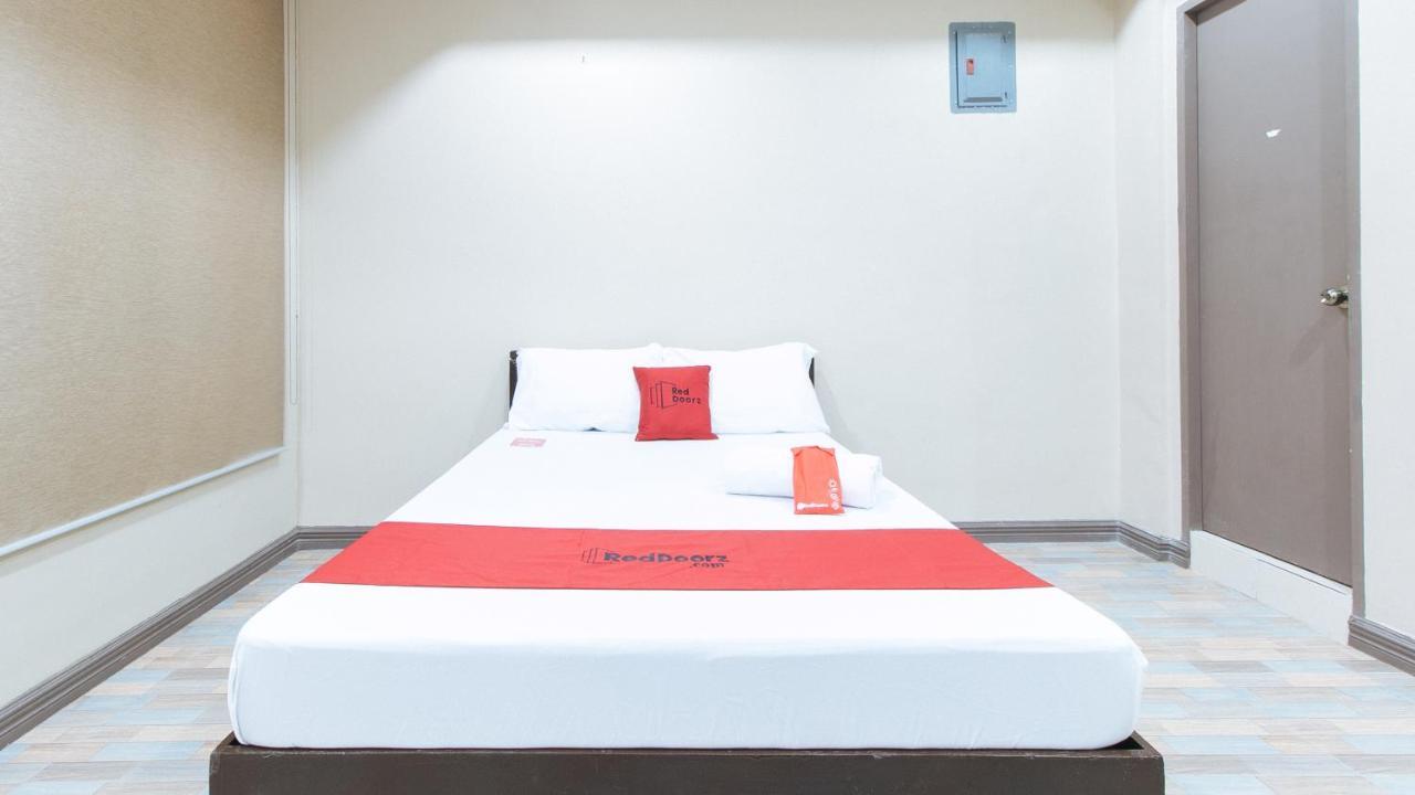 Reddoorz Plus At Canley Residential Pasig City Bagian luar foto