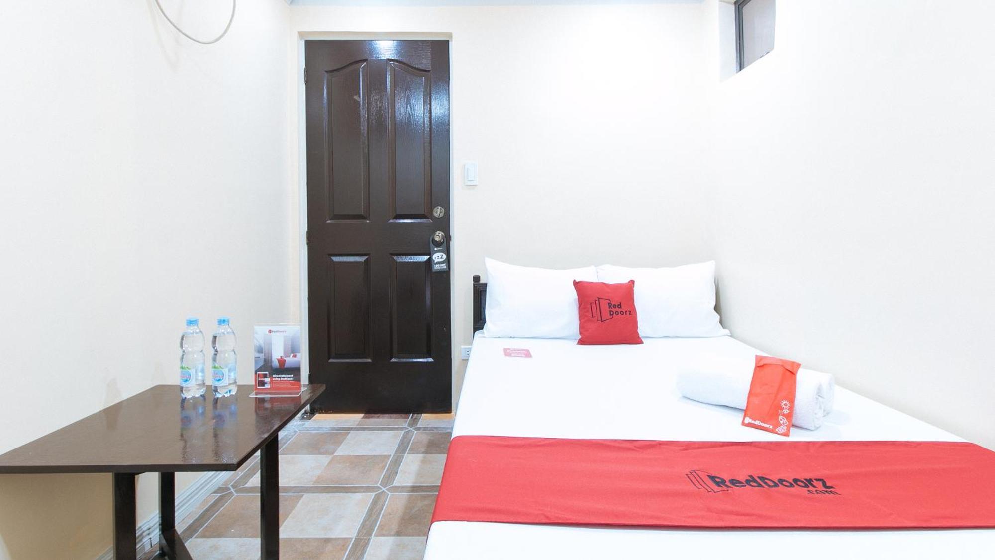 Reddoorz Plus At Canley Residential Pasig City Bagian luar foto