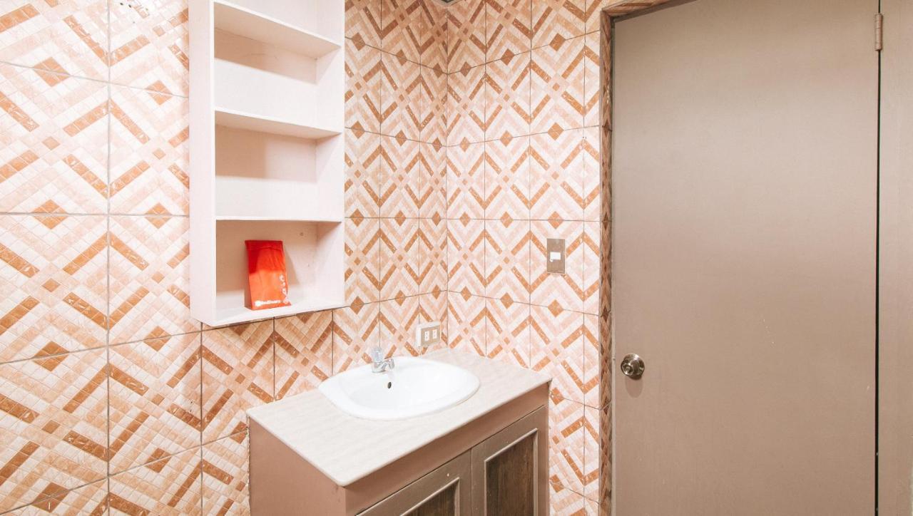 Reddoorz Plus At Canley Residential Pasig City Bagian luar foto